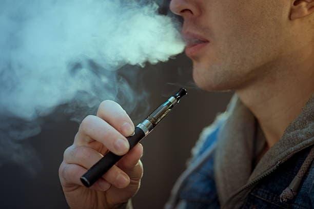 IBVape Vape Shop prezentuje poradnik kupującego jak wybrać e dym ładowarka i inne akcesoria do wapowania