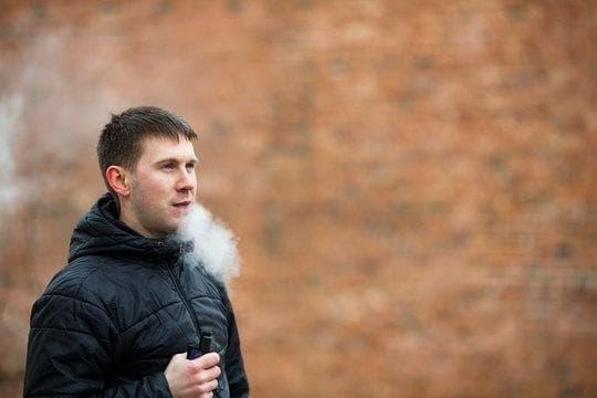 Jak wybrać jednostavne e-cigarety, najlepsze modele i gdzie kupić w sklepie elektryczny elbląg