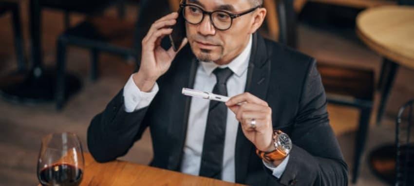 Praktyczny poradnik e-cigaretta bolt – test, opinie i promocje oraz stylowy różowy pad dla miłośników vapingu